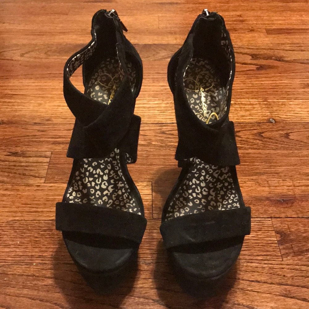 Jessica Simpson high pumps